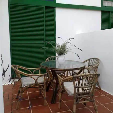 Sleeps 4 Wifi * Costa Teguise