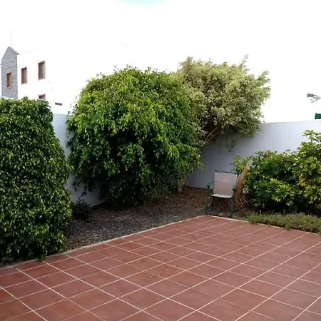 Sleeps 4 Wifi Costa Teguise