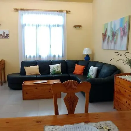 Apartment Sleeps 4 Wifi Costa Teguise