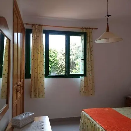 Sleeps 4 Wifi *