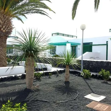 Apartman Sleeps 4 Wifi Costa Teguise